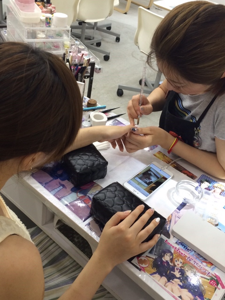 残念なイケメン猫せっちゃんが残念なまま3Dネイルに！！｜ねこナビ